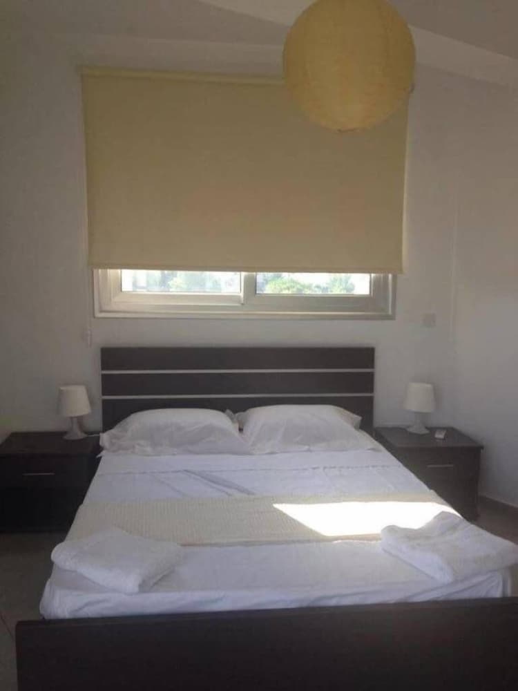 Niro Apartments