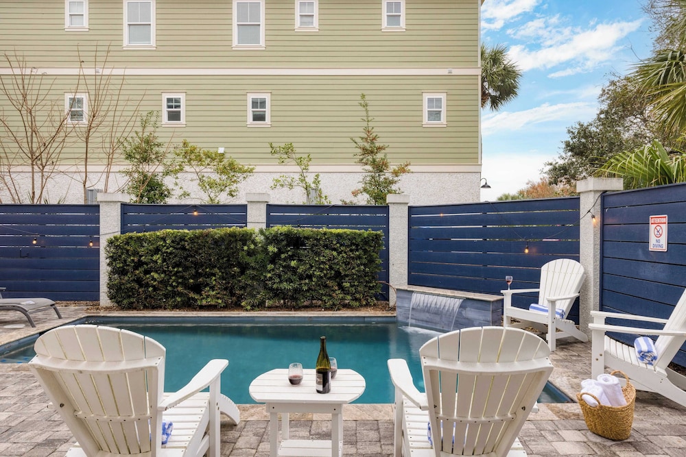 Pink Plume Coastal Escape Near Beach, Private Pool, Grill, & Luxe Interiors