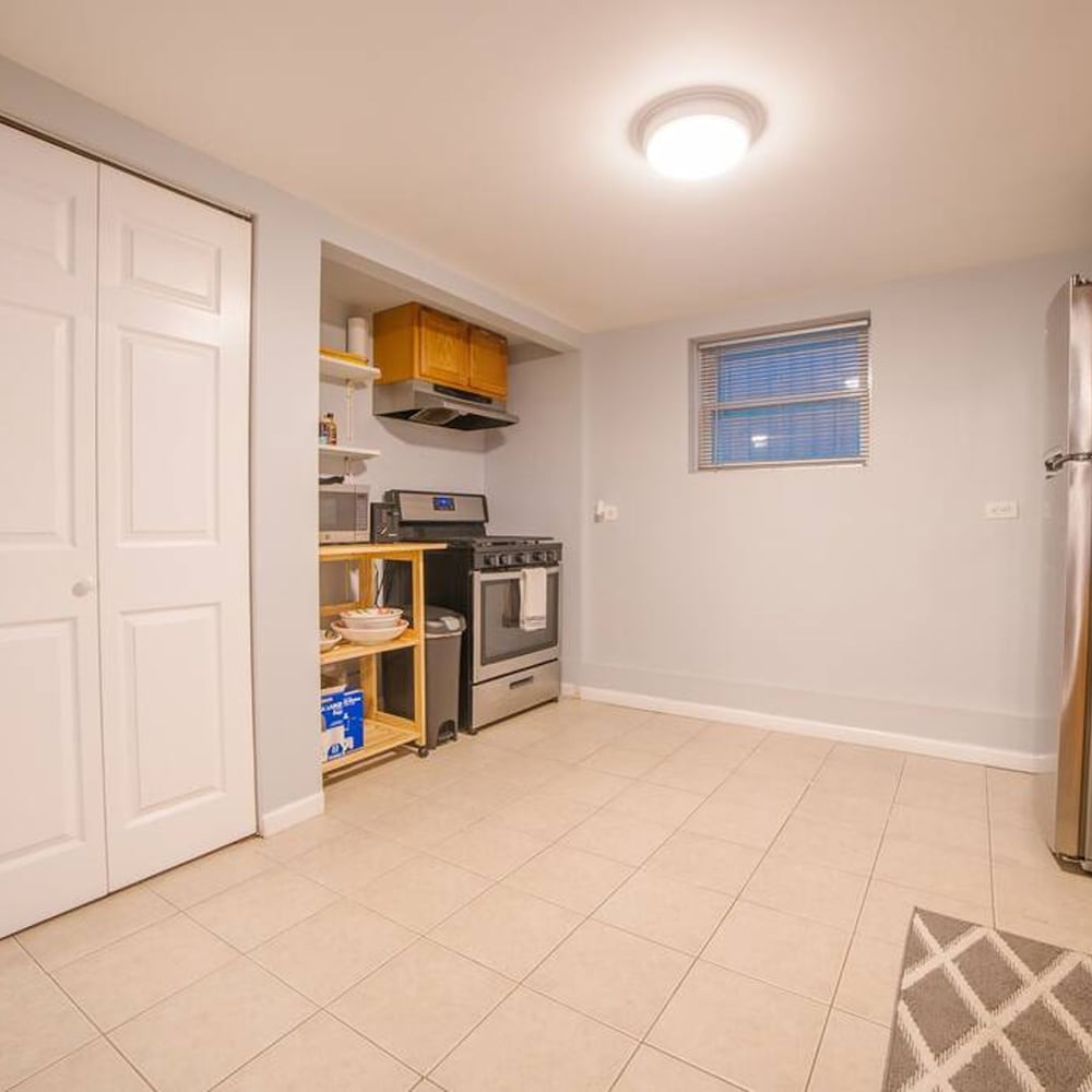 Midway Airport 2 Bedroom With Full Kitchen