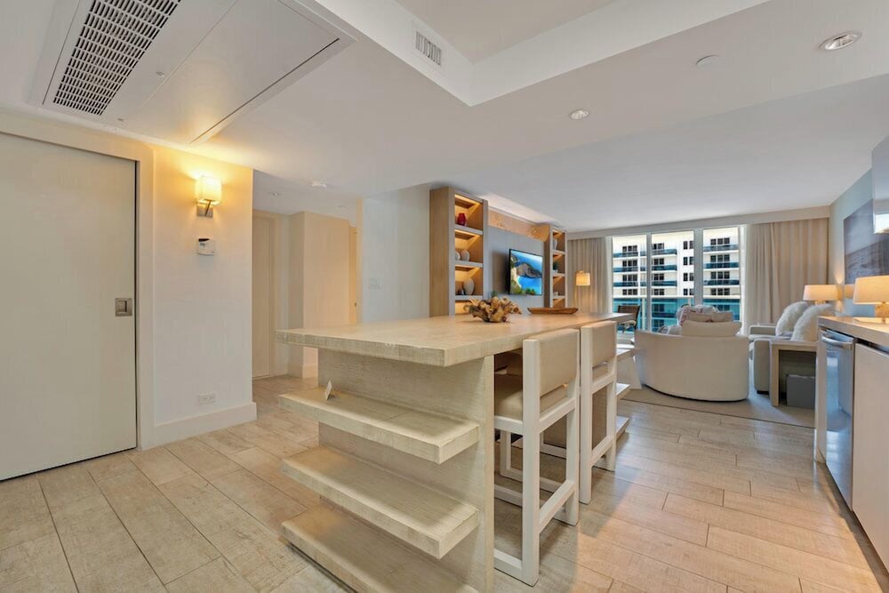 Stunning Oceanfront 1BR 1 Hotel