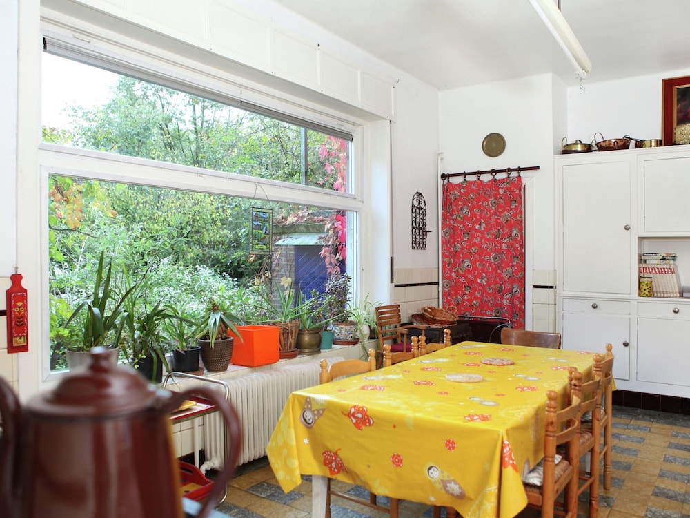 Spacious 11-bed Family Retreat