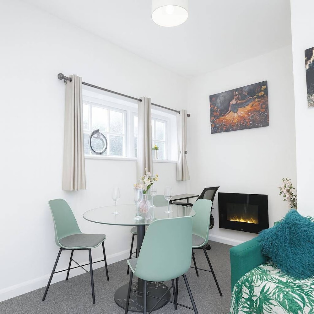 2 Bedroom Appartment