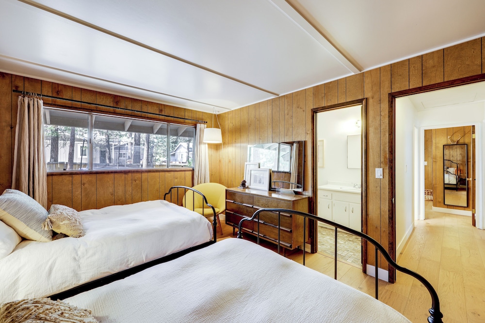 Game Room + Deck: Wooded Big Bear Lake Retreat