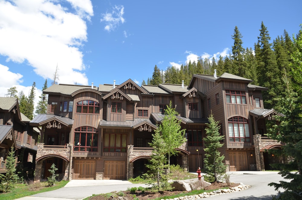 Base Camp 480 4 Bedroom Holiday Home by Winter Park Lodging Company