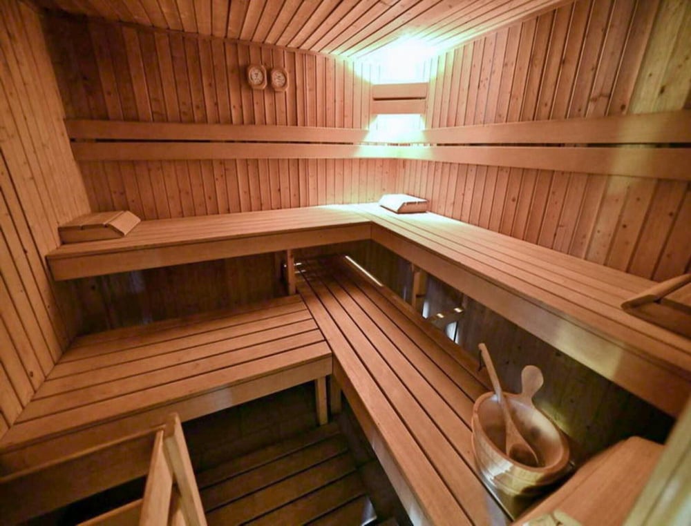 Holiday Home in Heure With Pool & Sauna