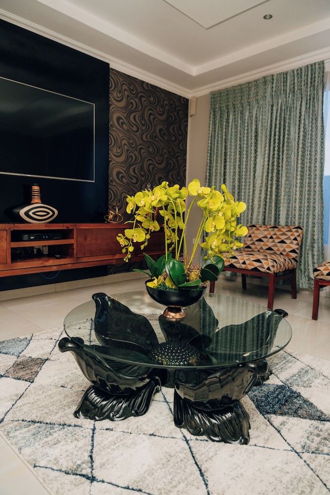 Escapade Lux Guesthouse
