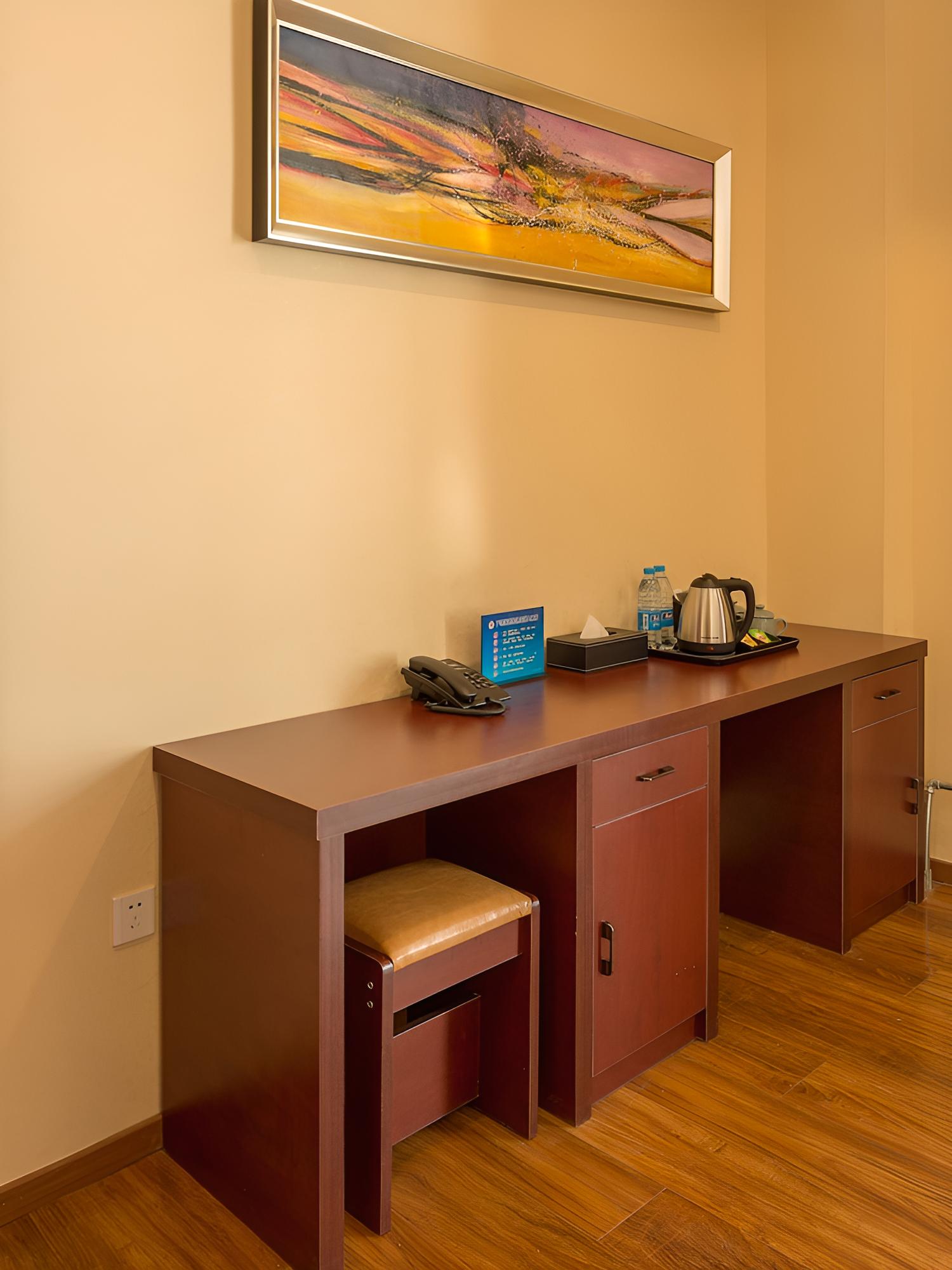 Hill Lily Hotel
