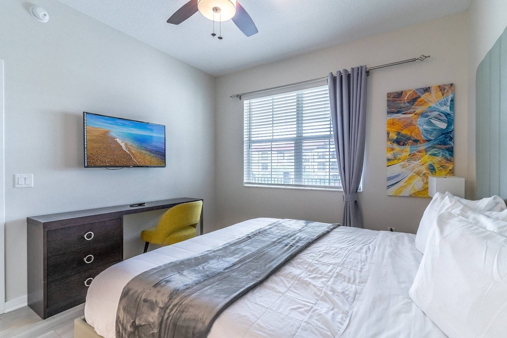 4001 Vista Cay
