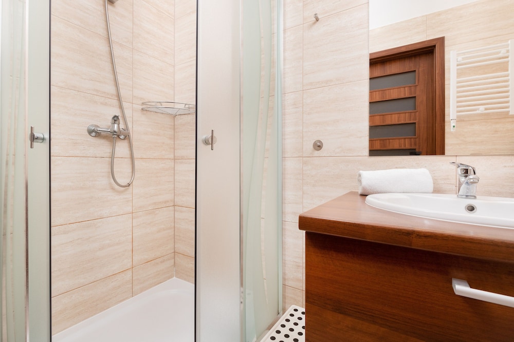 Villa 4 Pory Roku Apartment by Renters