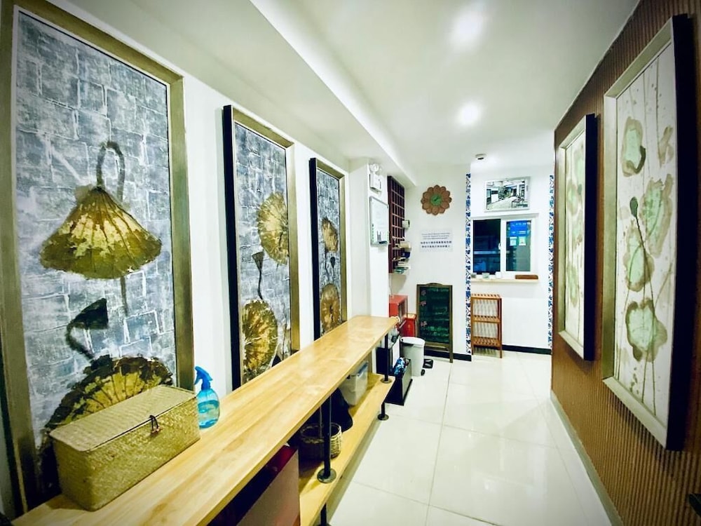Only Cafe and Backpacker view 4