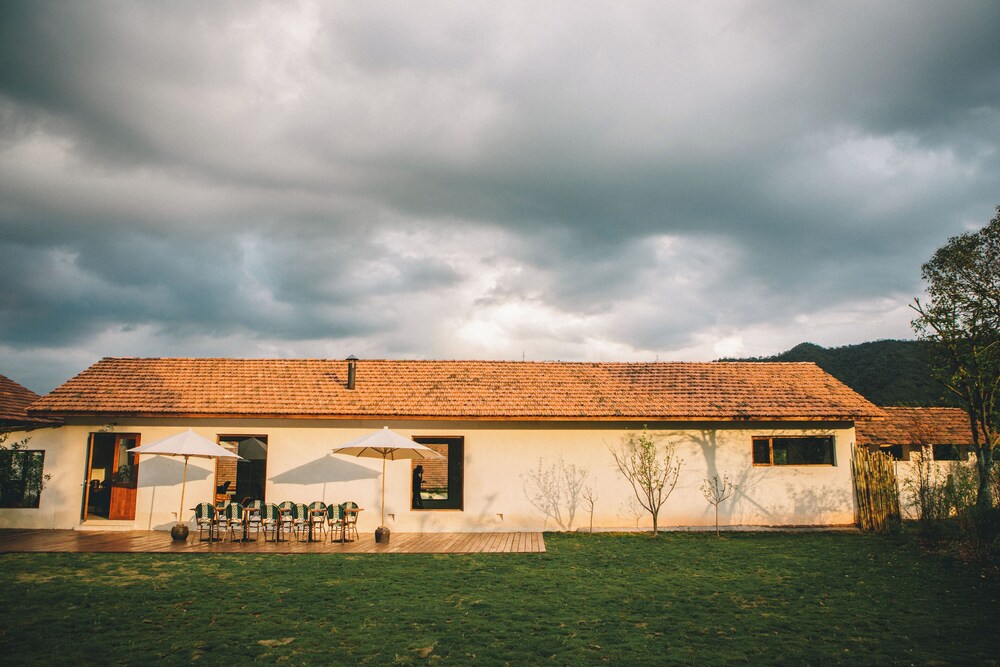 Cipo Qiandaohu Lake Holiday Homestay