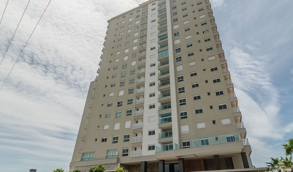 SHC - Condominium With Pool 50m From the Beach in Picarras