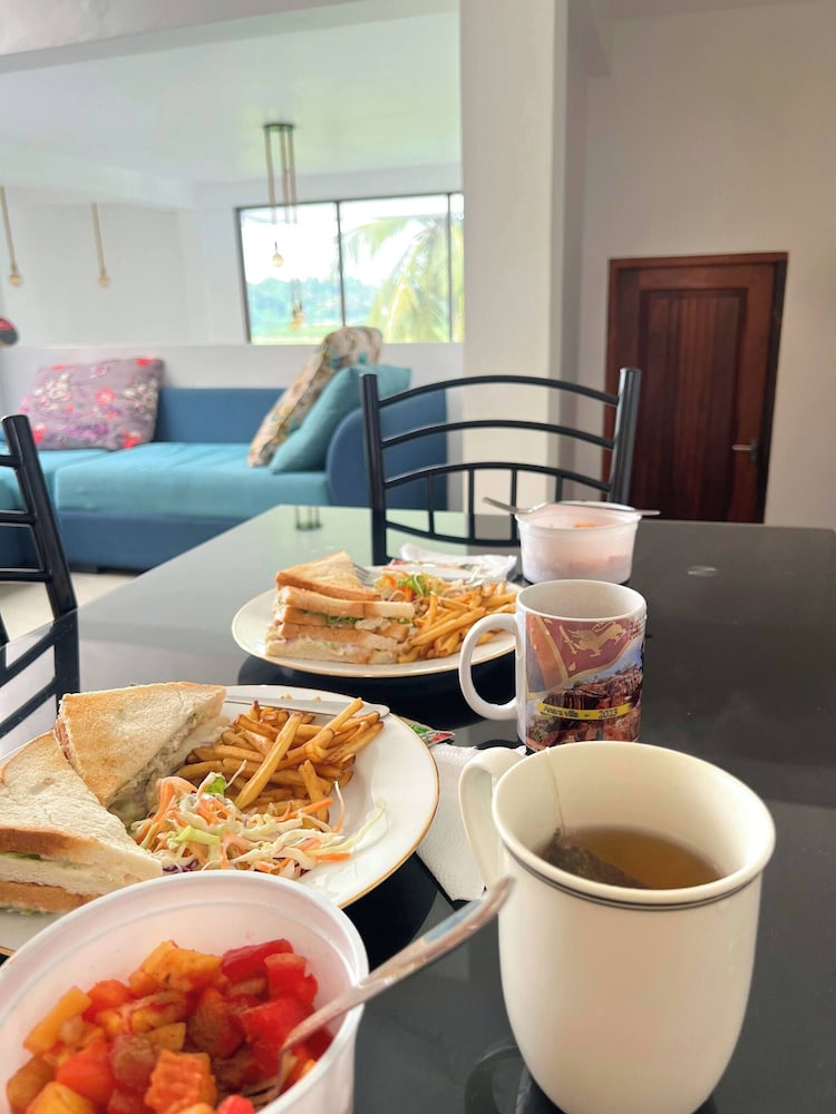 Room in Guest Room - Serene Oasis in Galle - Tranquil Retreat With Breathtaking Views