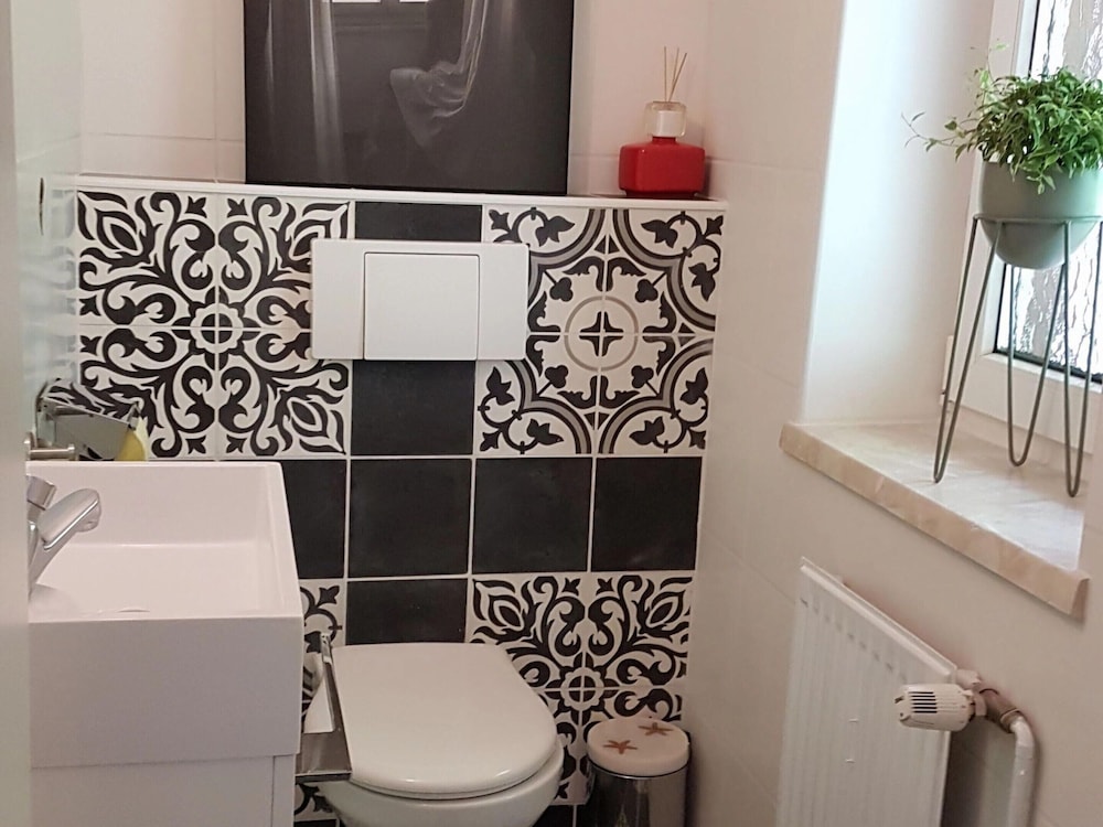 Apartment in Dorfzentrum Near Lake