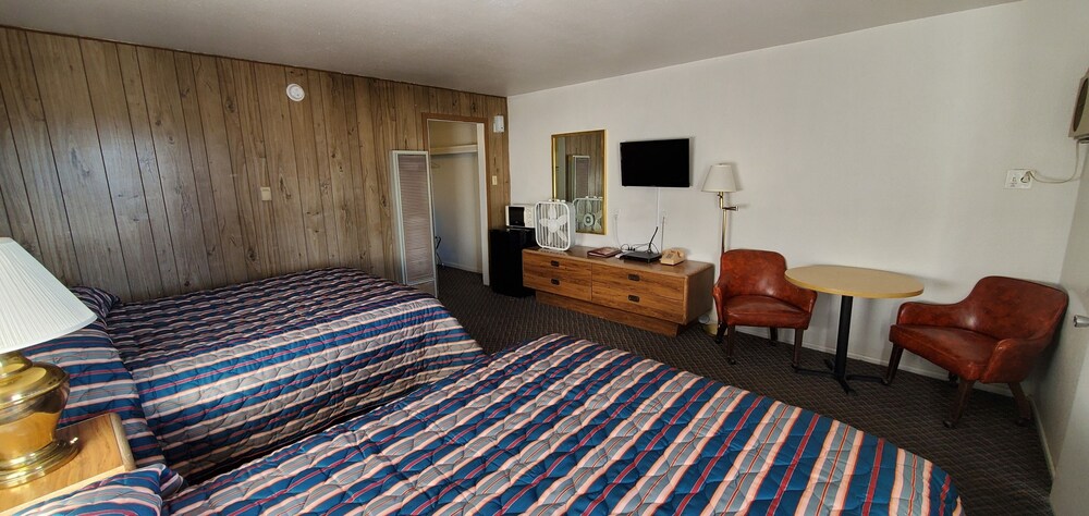 Budget Inn