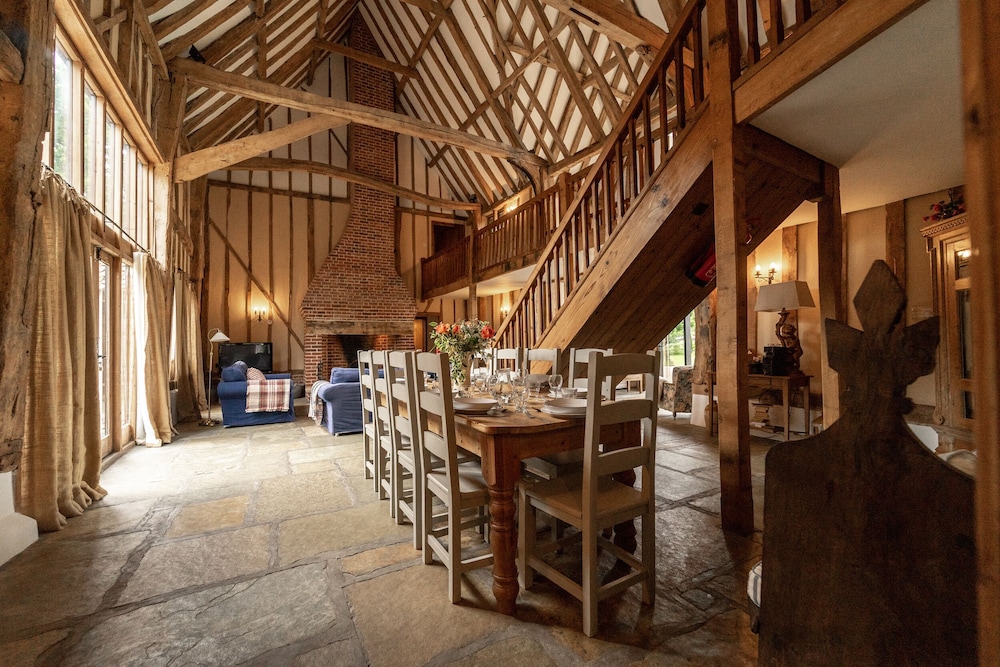 Manor Farm Barn