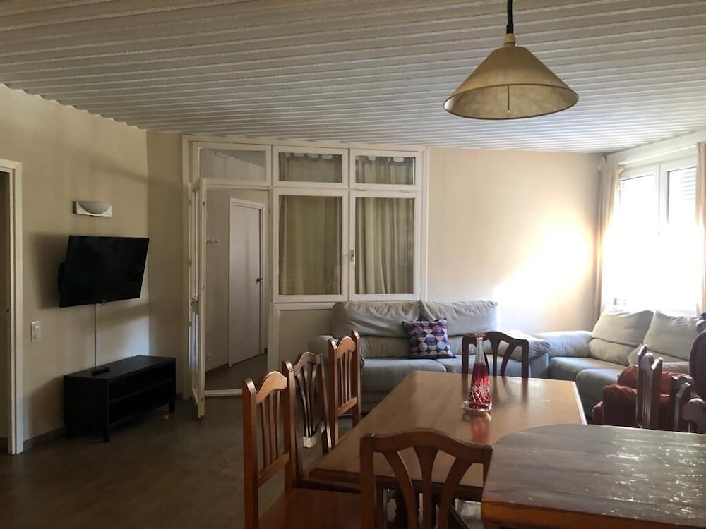 Apartamento de 8 en Zona Media