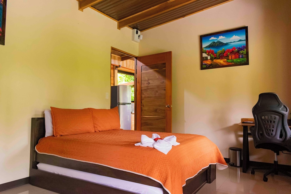 Los Lagos Casas de Campo