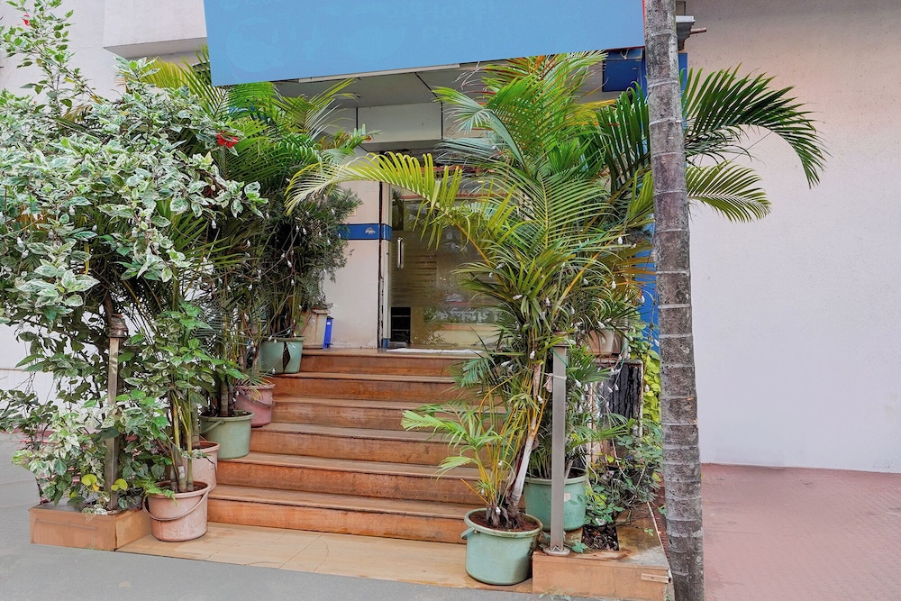 FabHotel Paradise Stay Inn