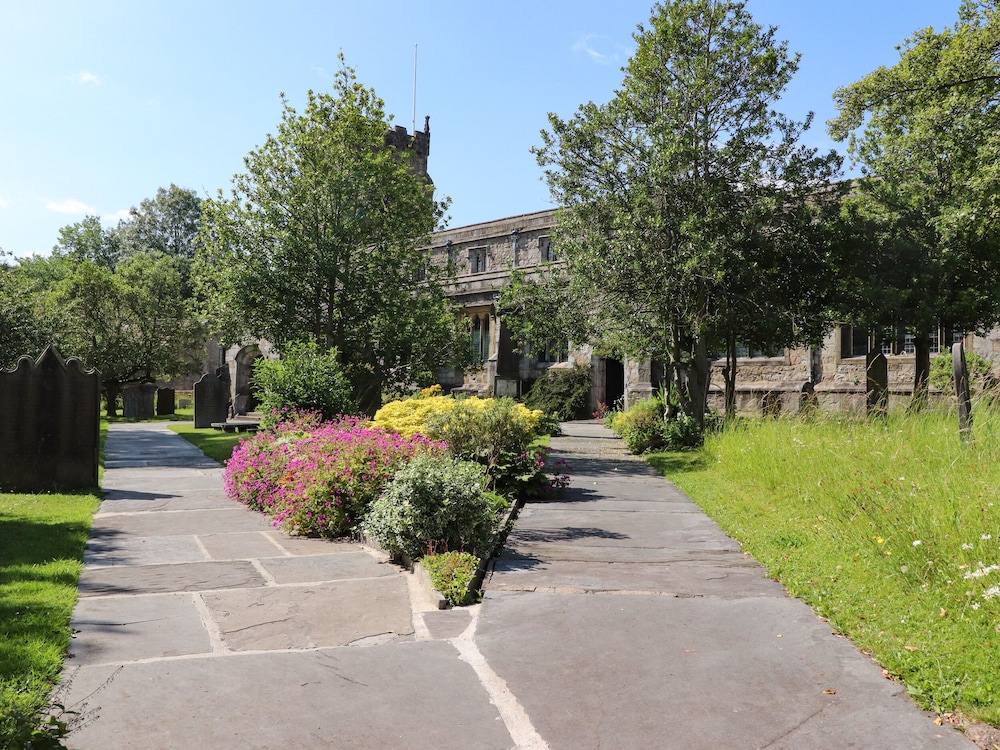 Lychgate Cottage
