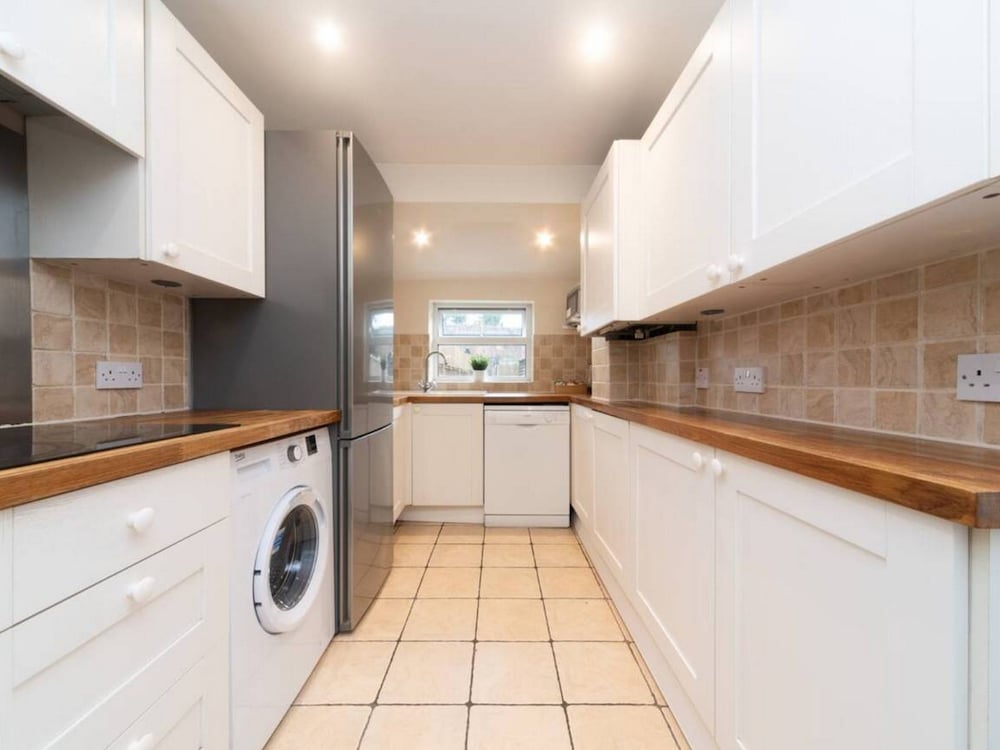 Charming Period Home Near Surbiton With Garden