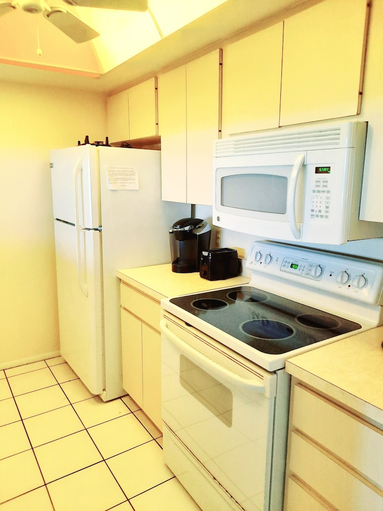 Sunset Beach 202 2 Bedroom Condo by RedAwning
