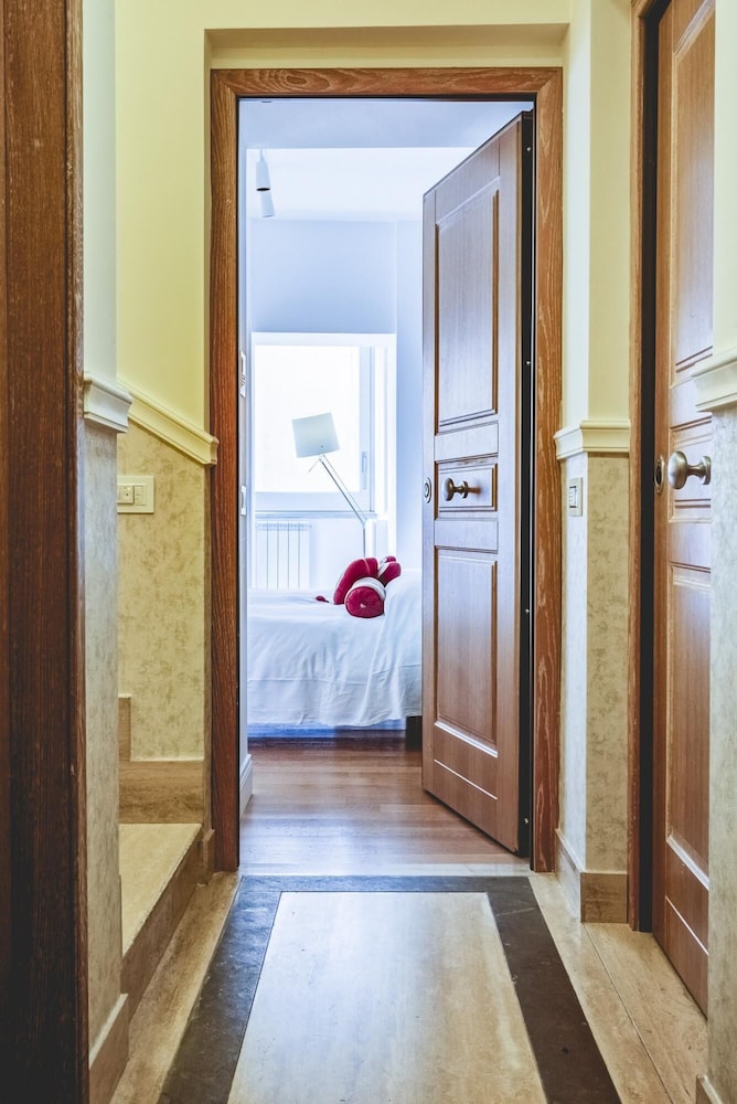 Gonfalone Residence Alice