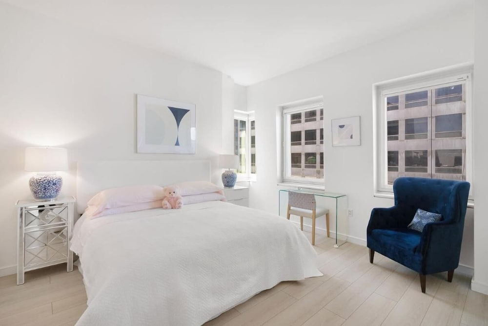 4 Bedroom Luxury Apartment - Grand Opening Promotion - 2