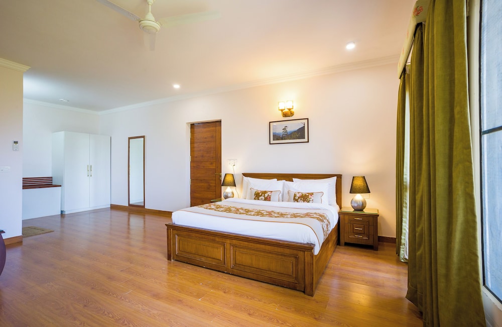Alaya Stays Captains Nest 3 BHK Retreat With Garden & Scenic Views