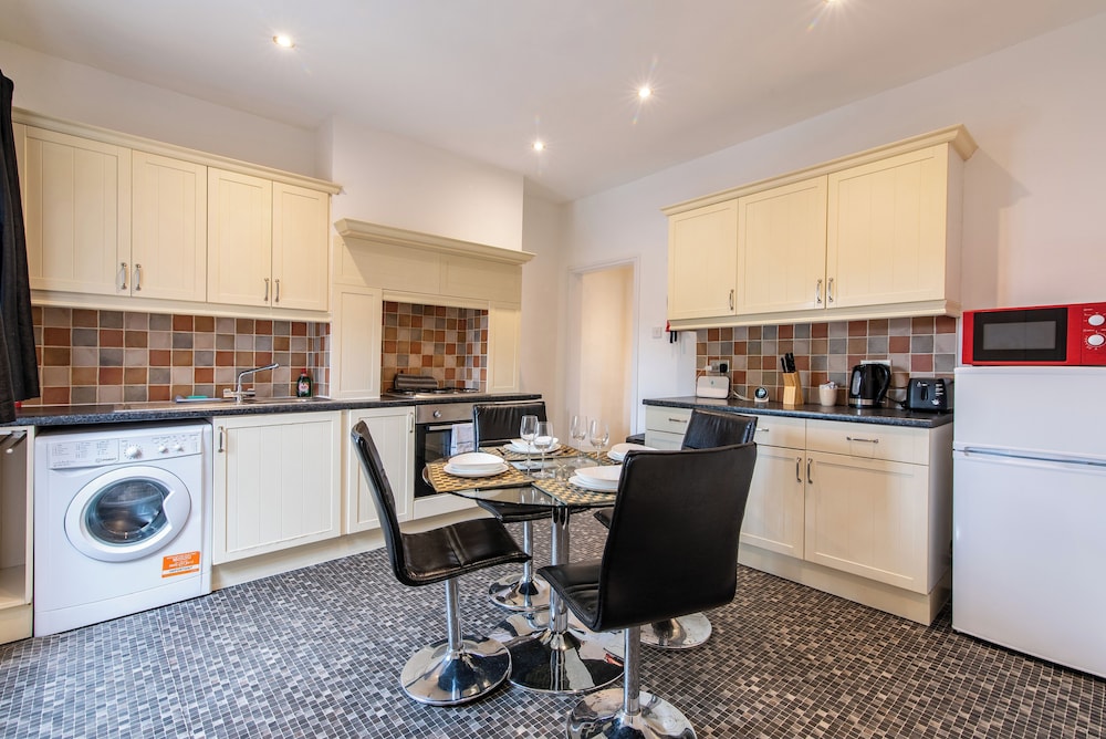 Chesterfield Lodge