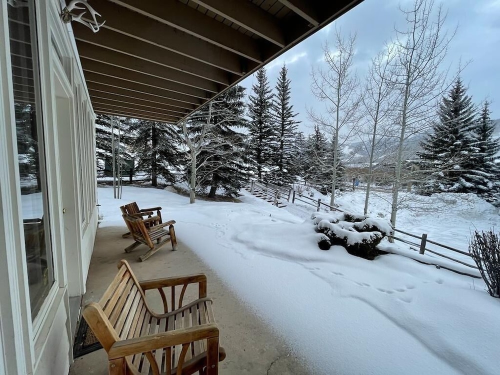 Sunvail S 11a 3 Bedroom Condo by RedAwning view 3