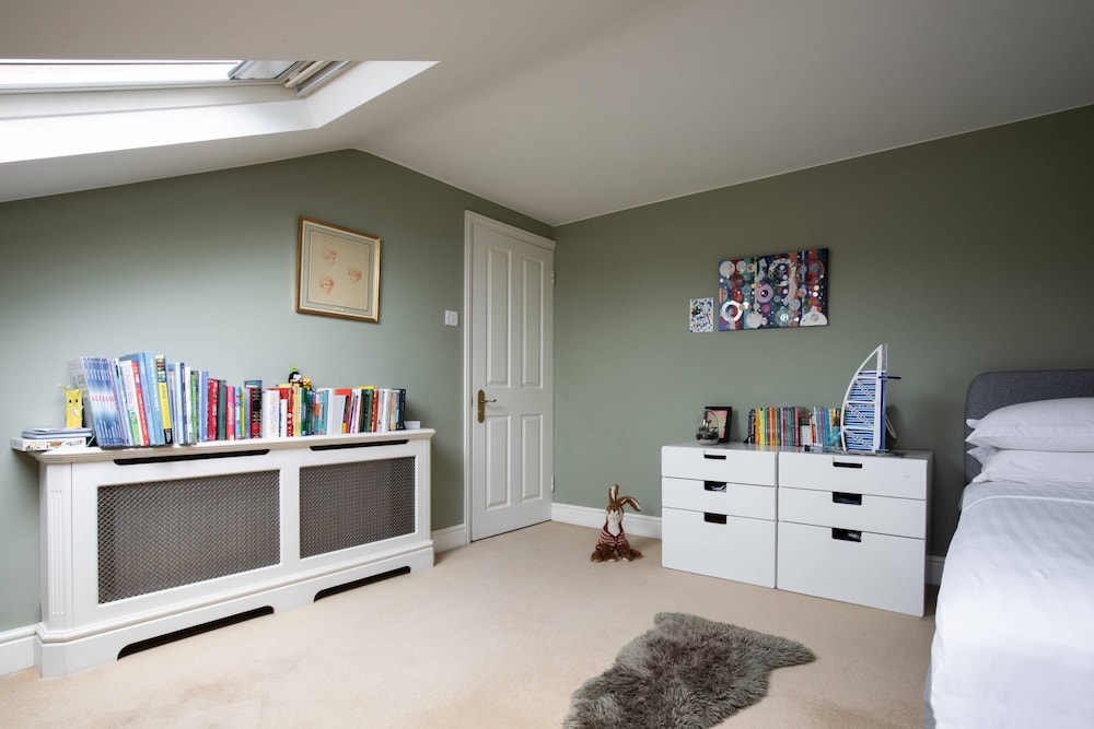 Poplar Grove II by Onefinestay