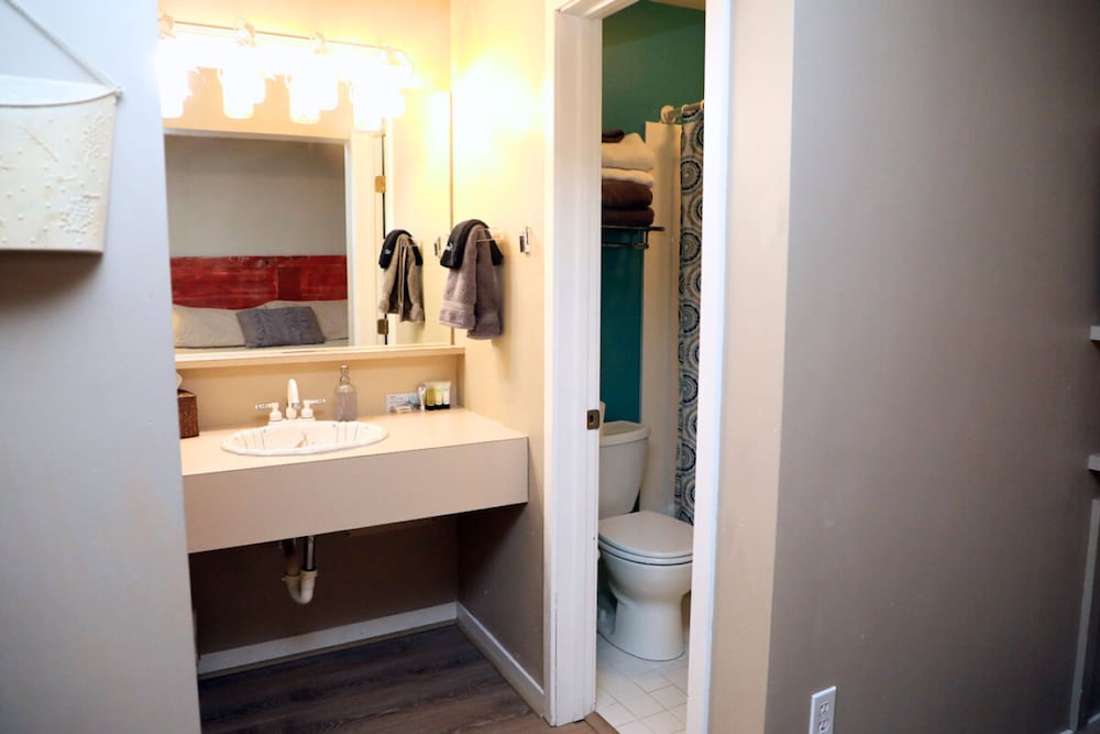 Shanty Creek 2bd 2ba Adjoining Rooms Ski-golf