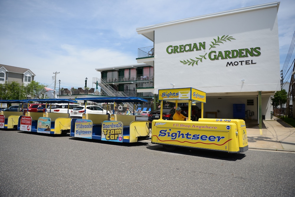 Grecian Gardens Motel