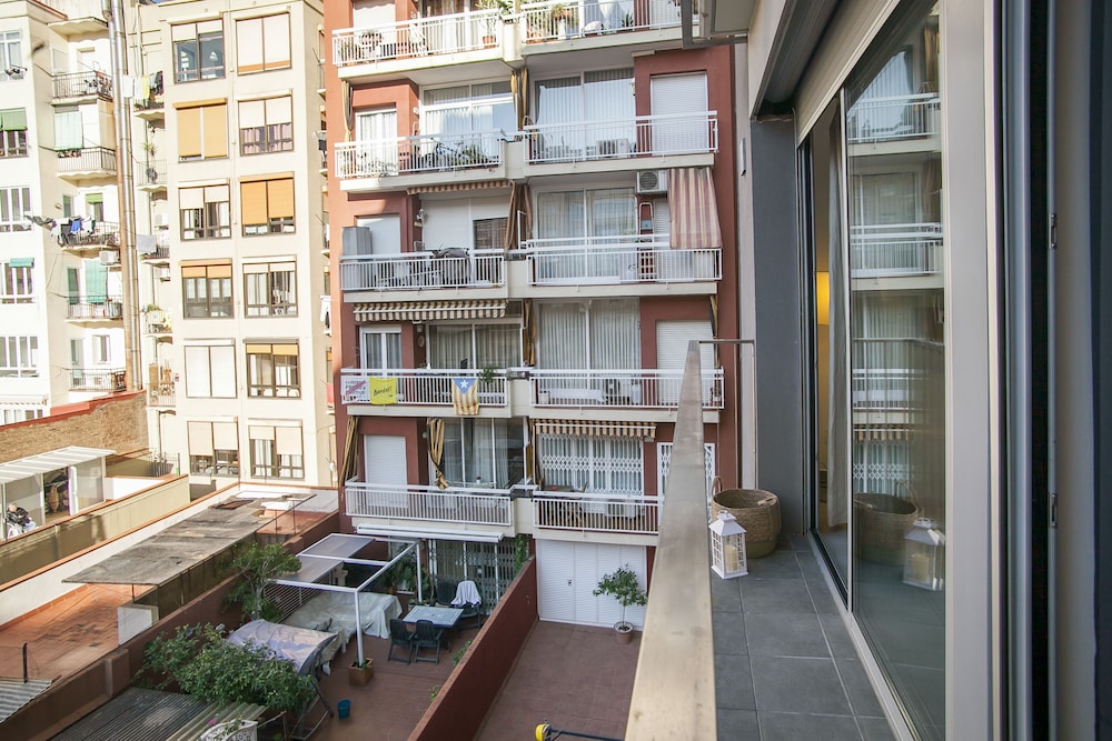 BBarcelona Gaudi Flats