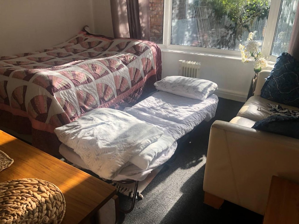 Private Studio Flat Great Location in Manchester photo 5