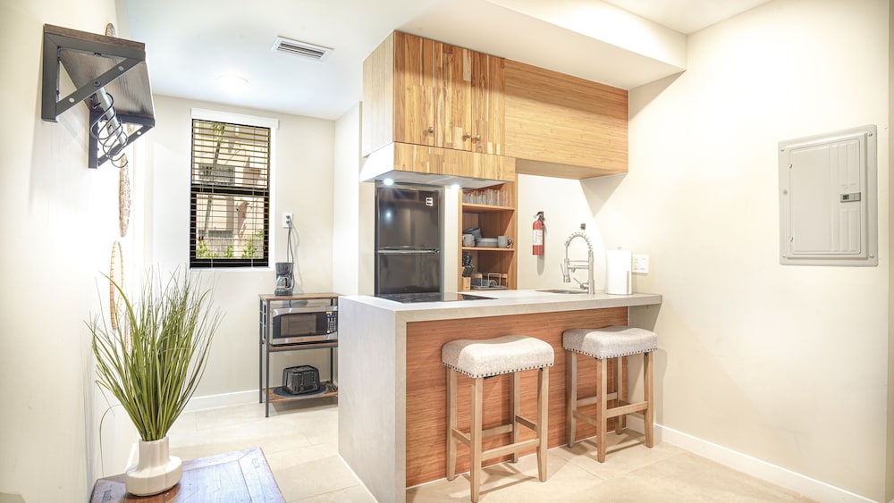 Apartment in Miami Oasis Family