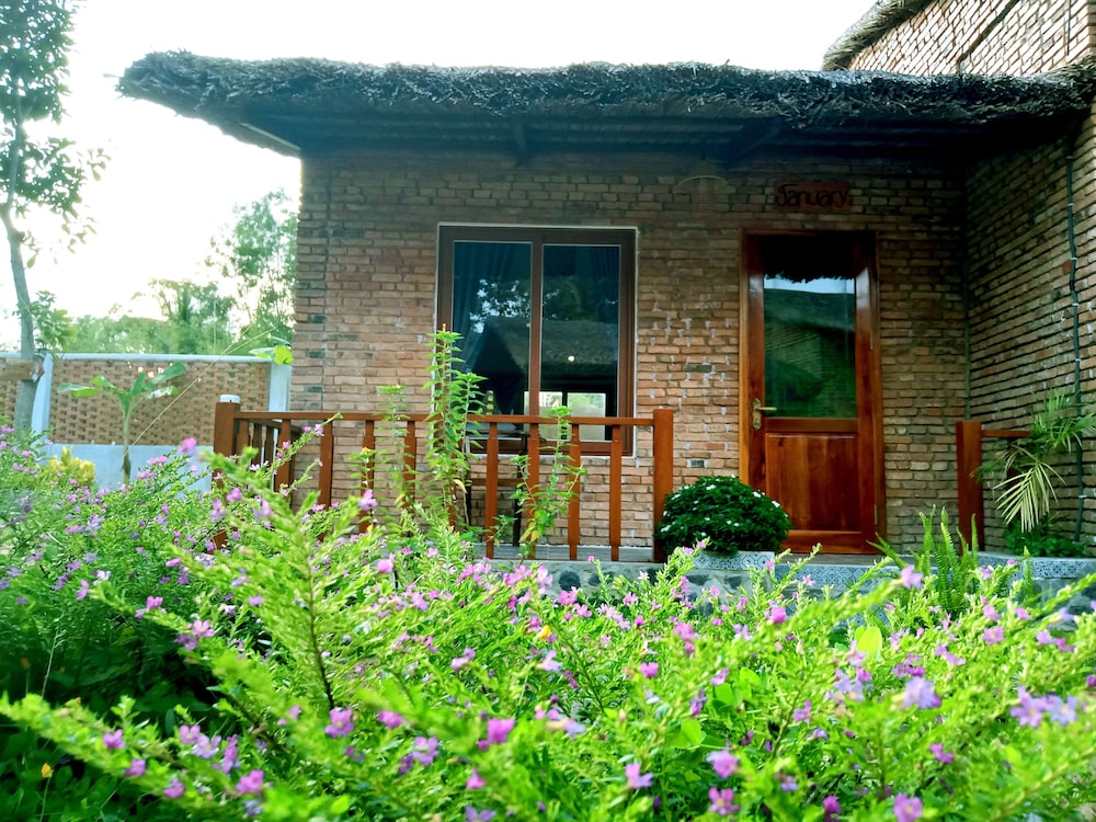 Hosana Resort & Spa