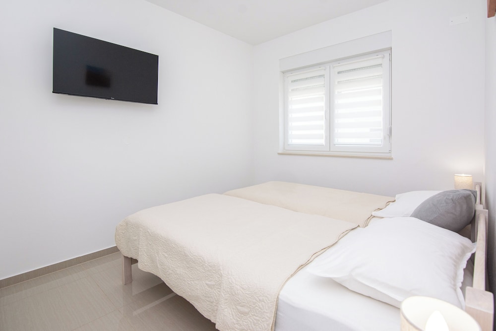Apartments Grabovickic