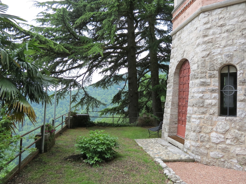 Photo 46