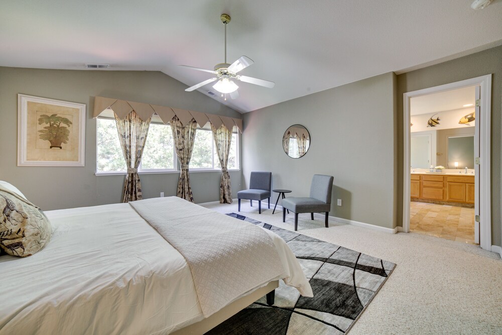 Reno Vacations - Spacious Reno Home w/ Deck 1 Mi to Downtown! - Property Image 37