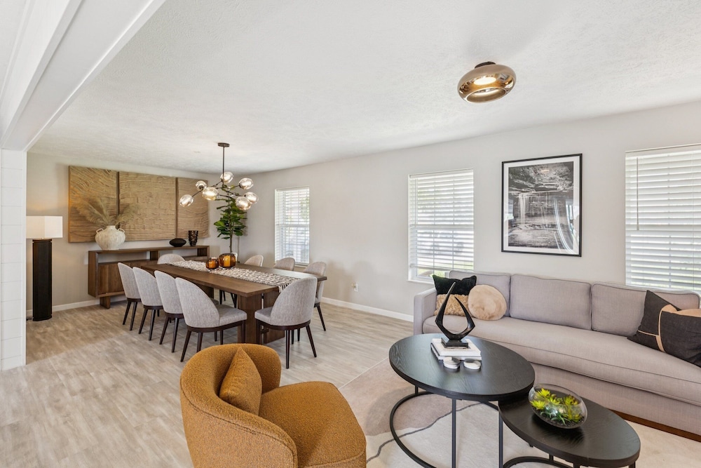 Oglesby Vacation Home 6 Bedroom Home