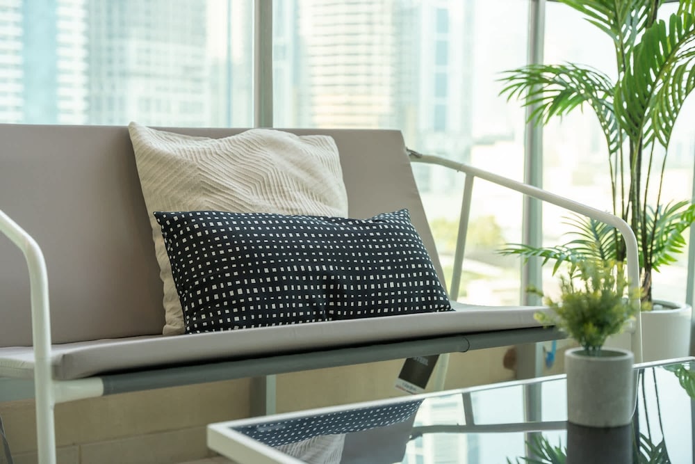 Prime 2BR Near Marina Mall Tram