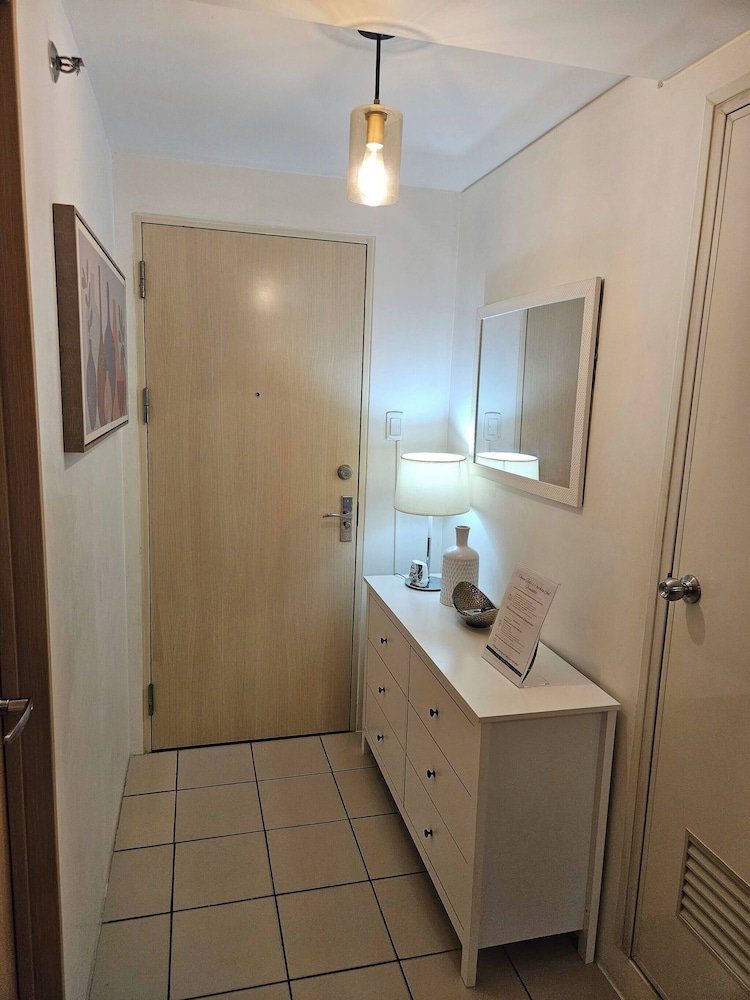 Cozy 3-bedroom Condo in Urban Deca Homes Ortigas Extension, Pasig