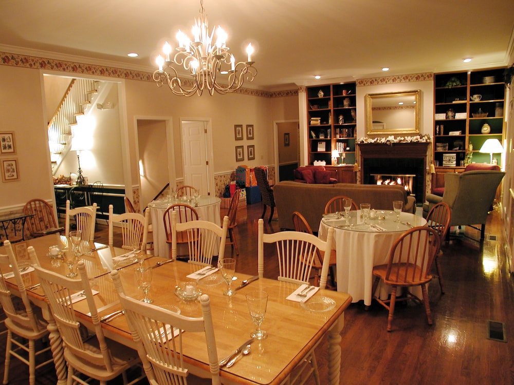 Monterey Vacations - Garden Inn Bed  Breakfast at Bee Rock - Property Image 52