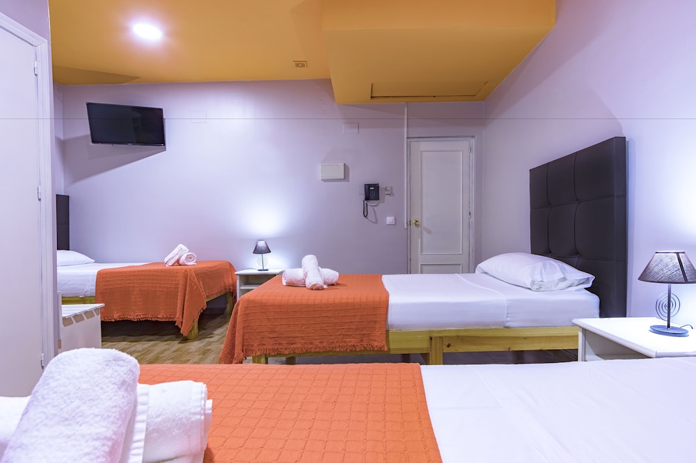 Hotel Hostal Ciudad Jardin Malaga