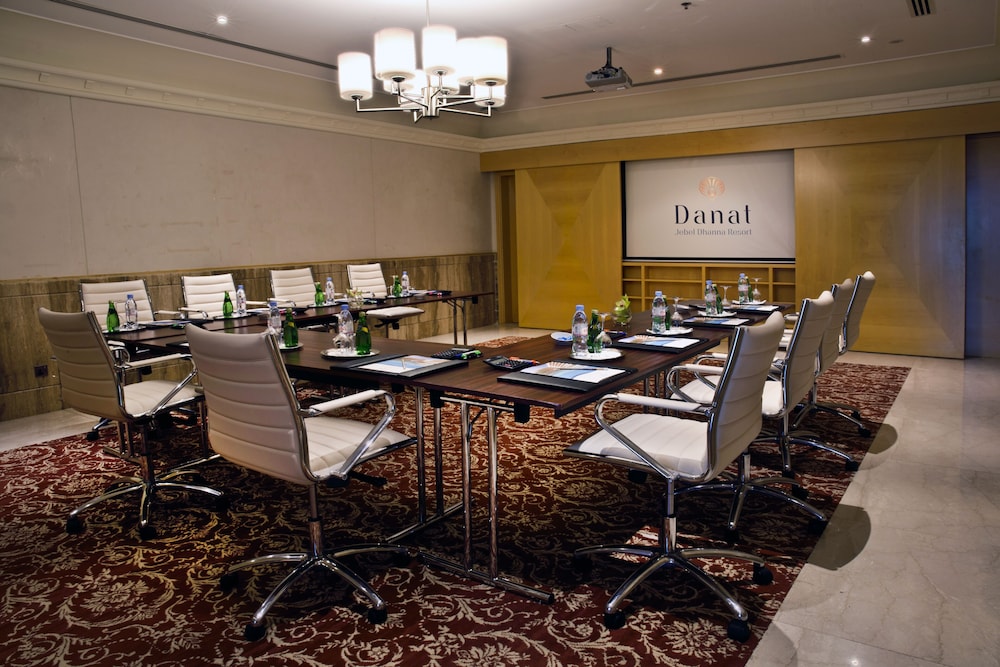 Danat Jebel Dhanna Resort
