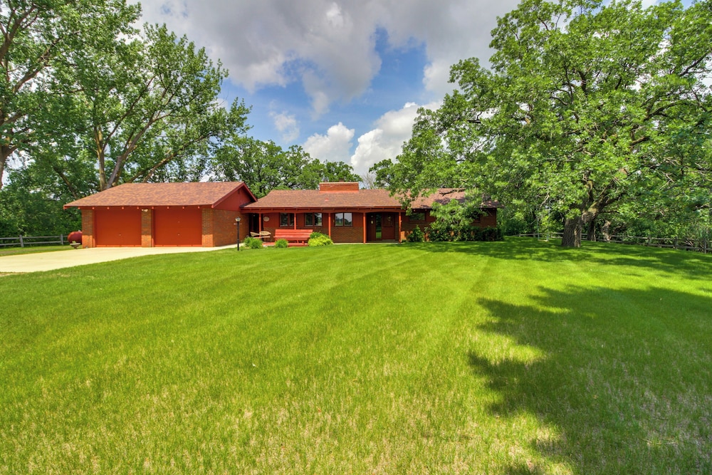 11 Mi to Maple Lake: 5-acre Property in Fertile!