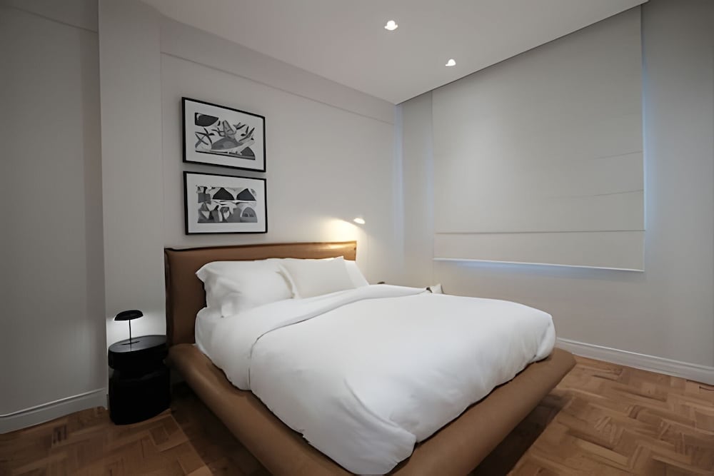Leblon | Recém reformado, 2 quartos, 5 min da Praia – por Casapē Rio