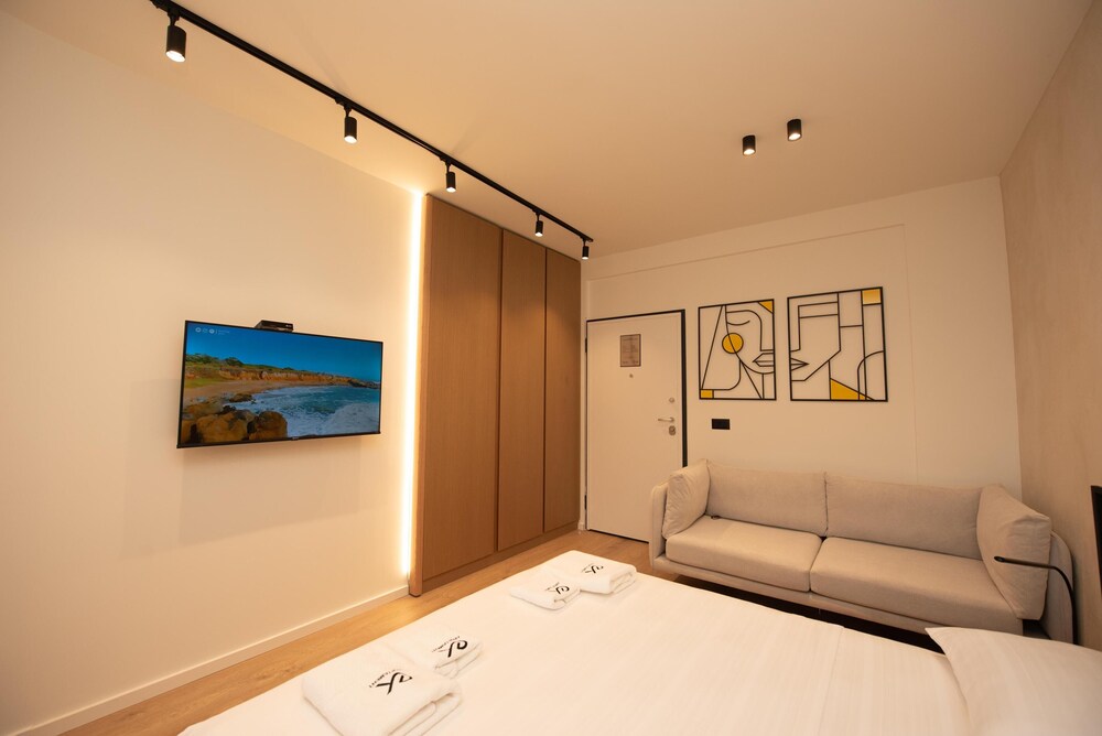 E&K 01-02 Apartment